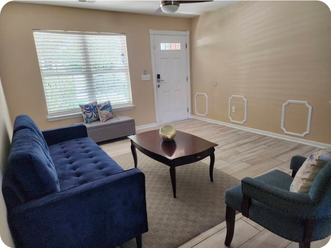 458 Swanson Dr in Myrtle Beach, SC - Foto de edificio - Building Photo