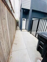 1709-Holly 1/2 E 2nd St in Houston, TX - Building Photo - Building Photo
