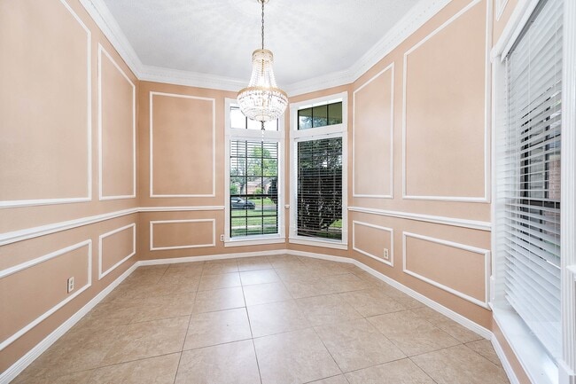 1927 Summerfield Pl