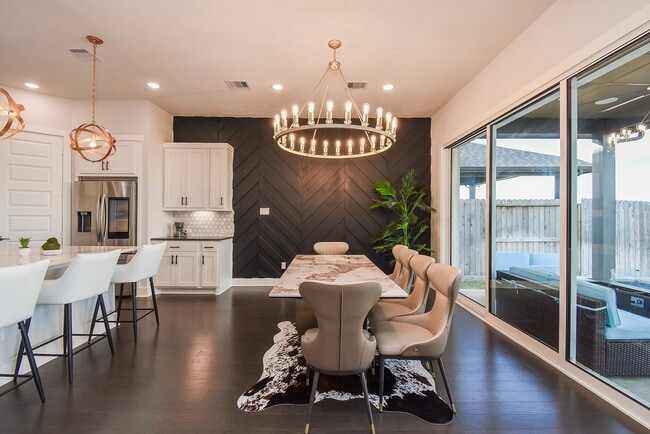 469 Horizon Light Ln