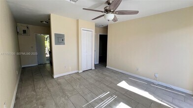 706 SW 4th Terrace in Dania Beach, FL - Building Photo - Building Photo
