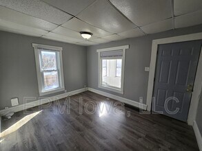 415 Adams St in Waterloo, IA - Building Photo - Building Photo