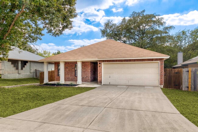 16031 Watering Point Dr in San Antonio, TX - Building Photo - Building Photo