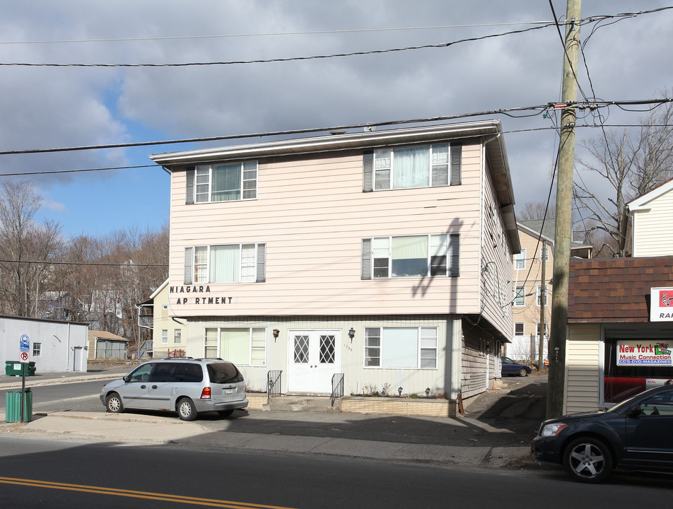 Niagara Apartments in Waterbury, CT - Building Photo