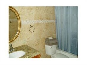 4051 NE 13th Ave, Unit 54-3 in Oakland Park, FL - Building Photo - Building Photo