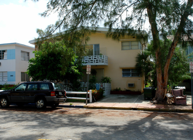 1561 Jefferson Ave in Miami Beach, FL - Foto de edificio - Building Photo