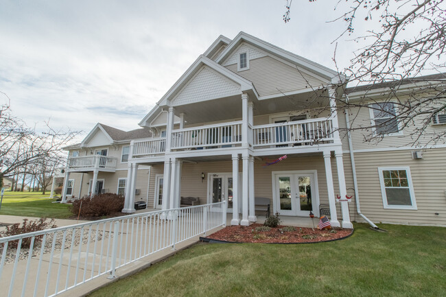 Hawthorne Senior Apartments in Waterloo, WI - Building Photo - Building Photo