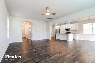 621 Goldburn Wy in Simpsonville, SC - Foto de edificio - Building Photo