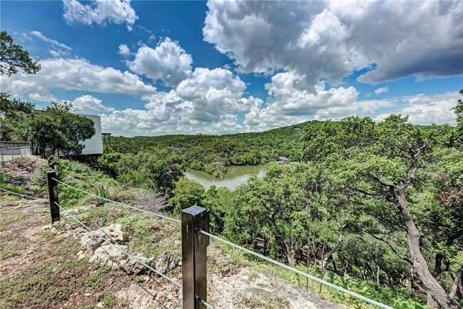 property at 203 Laguna Vista Dr