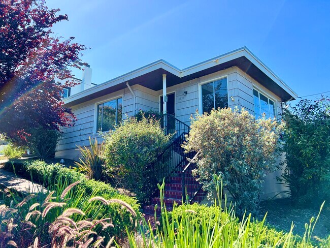property at 6131 Burlingame Ave