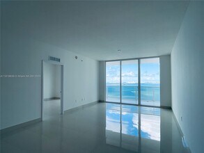 600 NE 27th St, Unit UNIT in Miami, FL - Building Photo - Building Photo