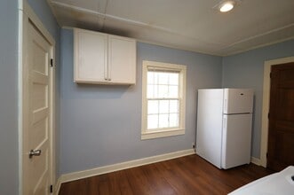 300 E 6th St in Adel, GA - Building Photo - Building Photo