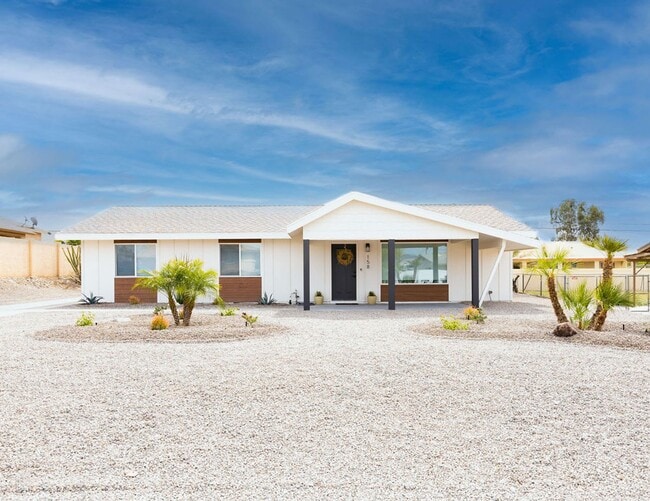 158 Columbine Dr in Lake Havasu City, AZ - Foto de edificio - Building Photo