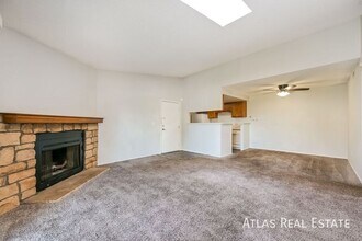 18155 E Ohio Ave in Aurora, CO - Foto de edificio - Building Photo