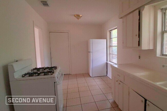 343 E Delz Dr in Houston, TX - Building Photo - Building Photo