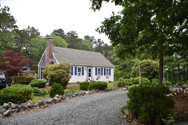 15 Myrtle Dr in Chatham, MA - Building Photo - Building Photo
