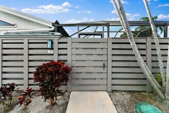 1801 S US Hwy 1 in Jupiter, FL - Foto de edificio - Building Photo