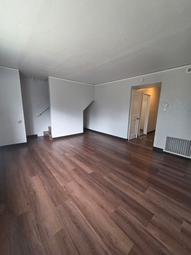 529 NW 15th Dr in Pendleton, OR - Building Photo - Building Photo