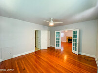 411 N Oleander Ave photo'