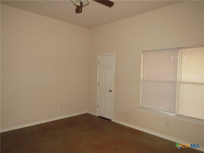 4201 Cambridge Dr in Killeen, TX - Building Photo - Building Photo