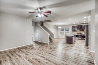 6006 Lovage Ave in Crosby, TX - Building Photo - Building Photo