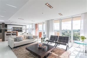 2951 S Bayshore Dr, Unit # 1008 in Miami, FL - Building Photo