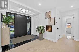 1 Rosegarden Crescent in Richmond Hill, ON - Building Photo - Building Photo