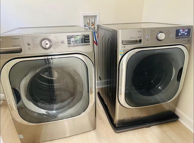 property at 4068 Monticello Way