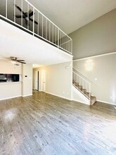 Woodbury Place Apartments in Corpus Christi, TX - Building Photo - Building Photo