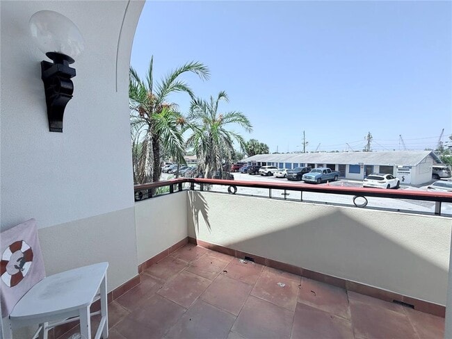 property at 735 Dodecanese Blvd