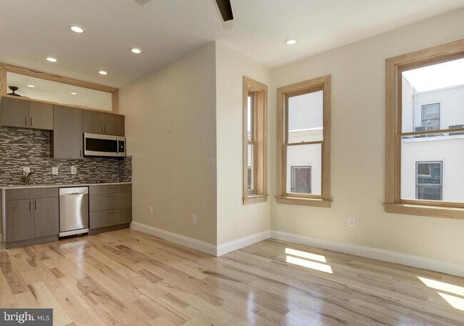1102 5th St NW in Washington, DC - Building Photo - Building Photo