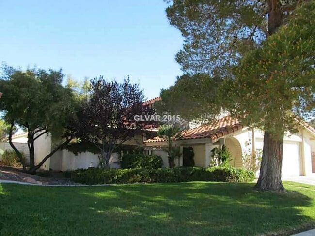 property at 8704 Isola Dr