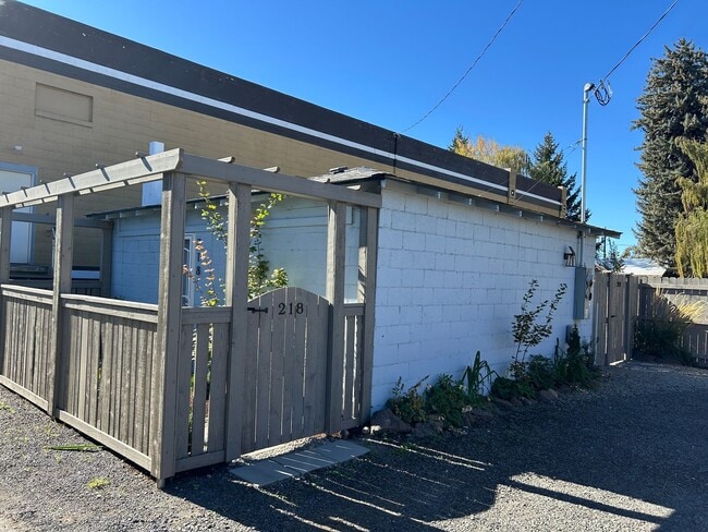 property at 218 SW 7th St