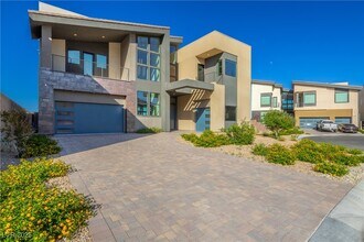5394 Succulent Rose Dr in Las Vegas, NV - Building Photo - Building Photo