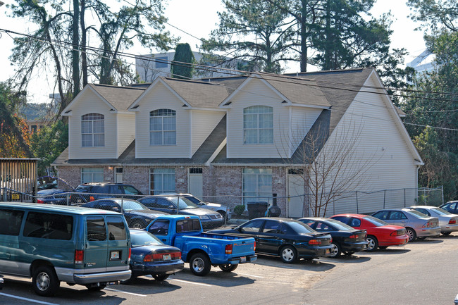 425-427 W College Ave in Tallahassee, FL - Foto de edificio - Building Photo