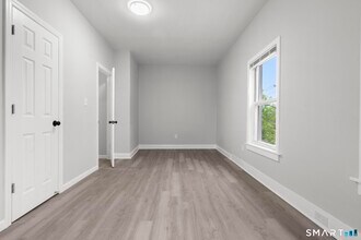 20 Waverly St in New Haven, CT - Building Photo - Building Photo