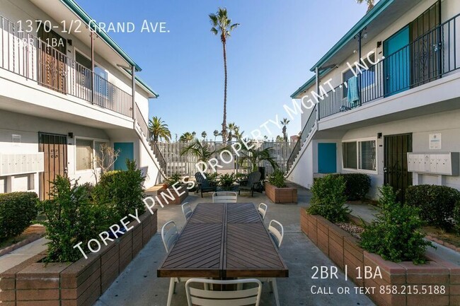 property at 1370 1/2 Grand Ave