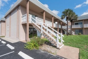 3150 N Atlantic Ave in Cocoa Beach, FL - Building Photo