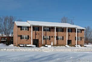 Lincoln Square Apartments