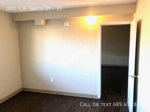 3001 C.R. Smith St, Unit 20 in Orlando, FL - Building Photo - Building Photo