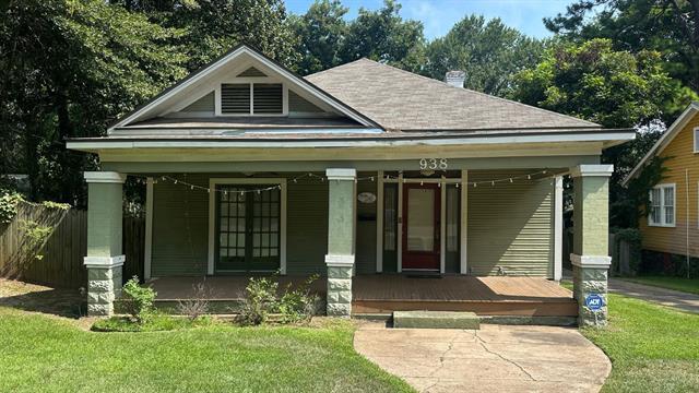 property at 938 Boulevard St