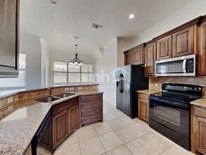 337 Stanley Dr in Aubrey, TX - Building Photo - Building Photo