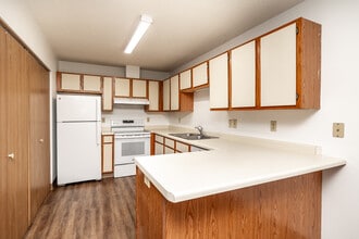 The Meadows in Mason City, IA - Building Photo - Interior Photo