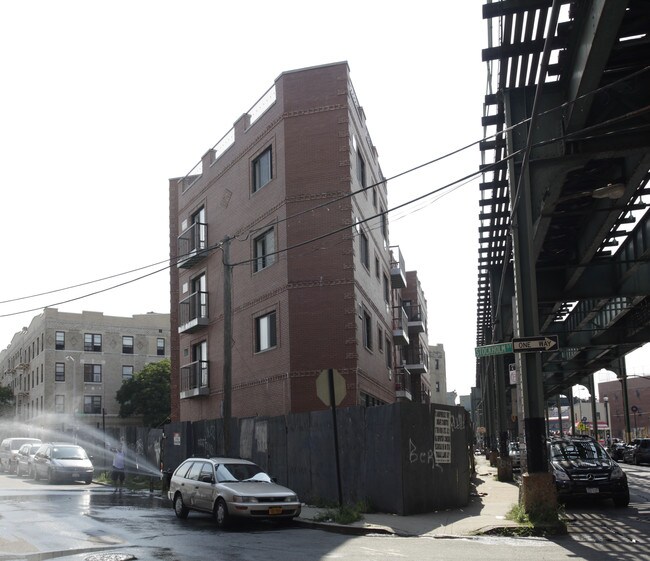 201 Central Ave in Brooklyn, NY - Building Photo - Building Photo