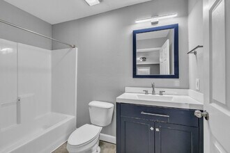 2011 McCallie Ave in Chattanooga, TN - Building Photo - Building Photo