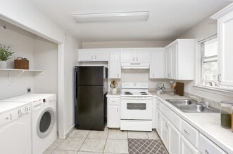 Spring Time Apartments in San Antonio, TX - Building Photo - Building Photo