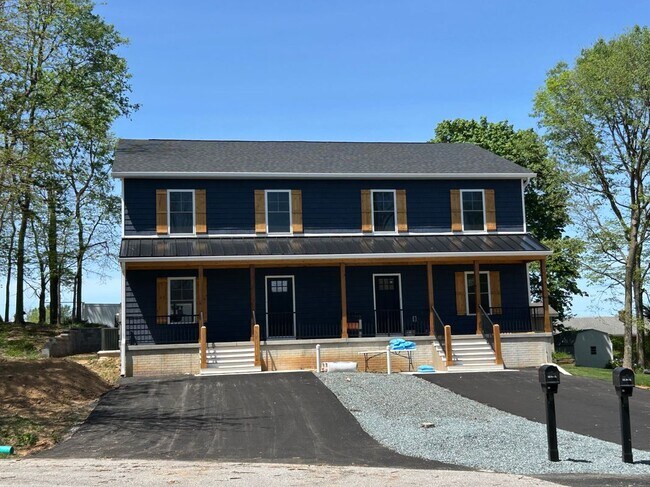 10925 Antrim Ct in Greencastle, PA - Building Photo - Building Photo