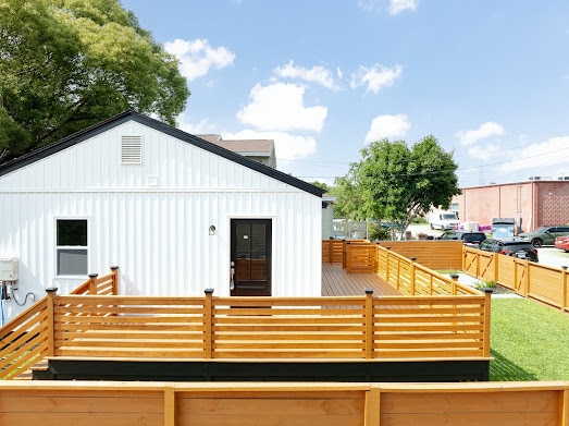 property at 1405 Holt St