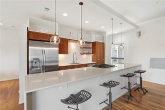 5205 Capitol Ave in Dallas, TX - Foto de edificio - Building Photo