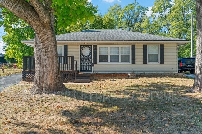 3661 High Dr in St. Ann, MO - Building Photo - Building Photo